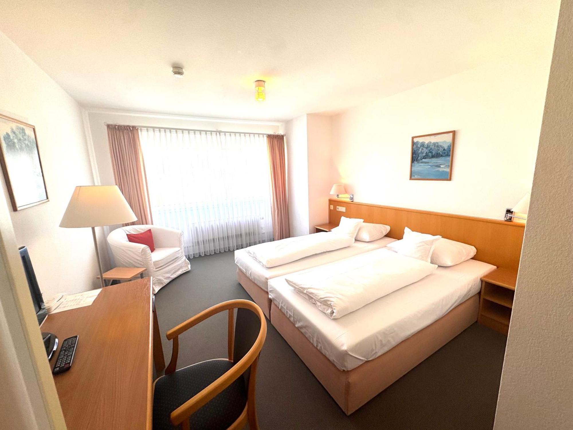 Kirchers Park & Wellnesshotel Kaiserstuhl Garni Endingen am Kaiserstuhl Extérieur photo
